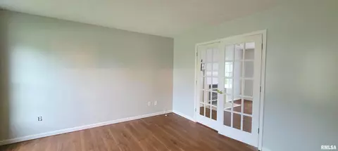 Entry Way - 2012 Montague Dr, Springfield, IL 62711 photo 3 of 7