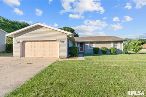 2838 Wellington Dr, Springfield, IL 62703
