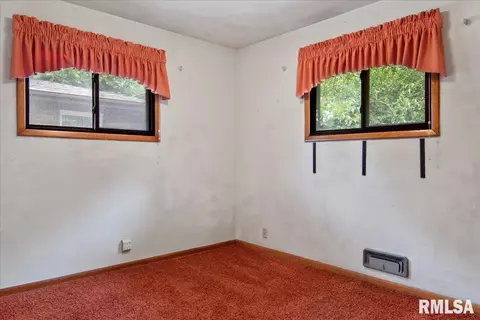 34 Monica Ln, Grandview, IL 62702 photo 16