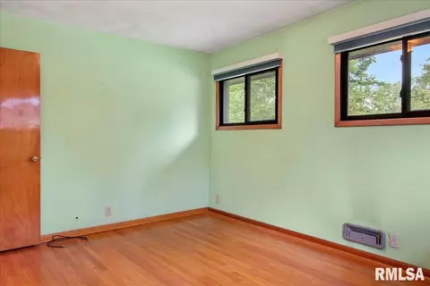 34 Monica Ln, Grandview, IL 62702 photo 14