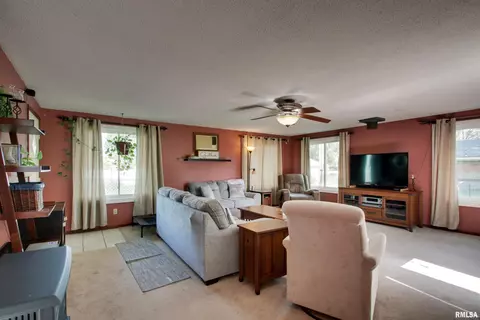 2011 Monroe St, Quincy, IL 62301 photo 9