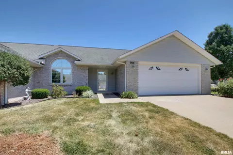 914 N 50th St, Quincy, IL 62305