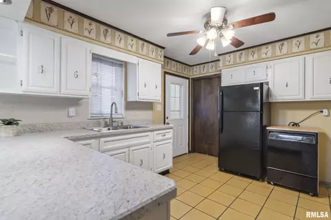 2508 E Keys Ave, Springfield, IL 62702 photo 9