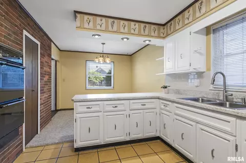 2508 E Keys Ave, Springfield, IL 62702 photo 7