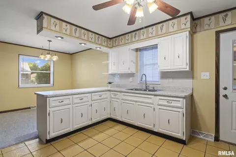 2508 E Keys Ave, Springfield, IL 62702 photo 8