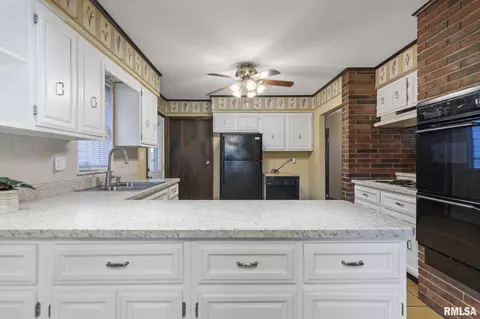 2508 E Keys Ave, Springfield, IL 62702 photo 10