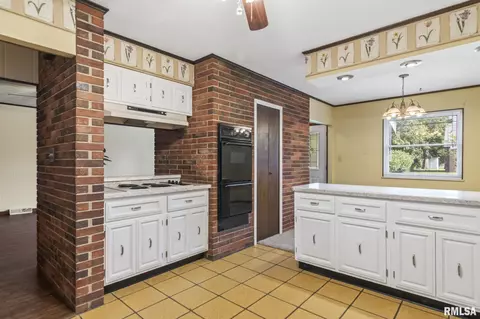 2508 E Keys Ave, Springfield, IL 62702 photo 6
