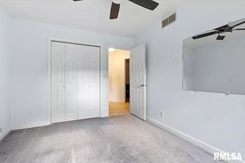 Bedroom - 26 Skyview Dr, Springfield, IL 62702 photo 5 of 8