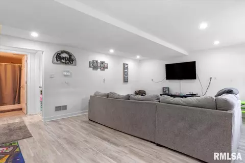 Other - 26 Skyview Dr, Springfield, IL 62702 photo 9 of 16