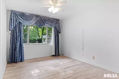 Bedroom - 26 Skyview Dr, Springfield, IL 62702 photo 1 of 8