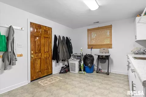 Other - 26 Skyview Dr, Springfield, IL 62702 photo 12 of 16