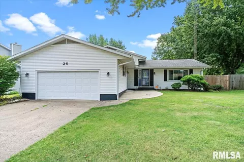 Exterior - 26 Skyview Dr, Springfield, IL 62702 photo 2 of 5