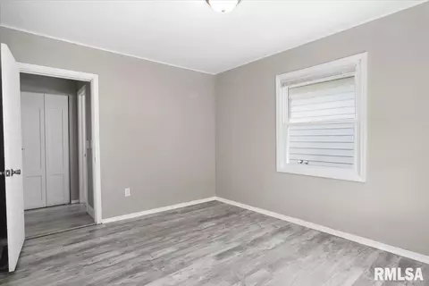 2810 Holmes Ave, Springfield, IL 62704 photo 19