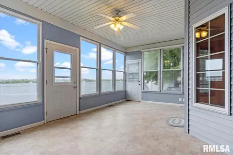 519 Eagle Ridge Dr, Chatham, IL 62629 photo 10