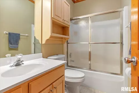 519 Eagle Ridge Dr, Chatham, IL 62629 photo 23