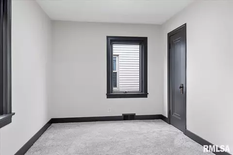 1500 W Capitol Ave, Springfield, IL 62704 photo 11
