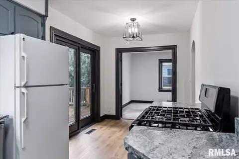 1500 W Capitol Ave, Springfield, IL 62704 photo 10