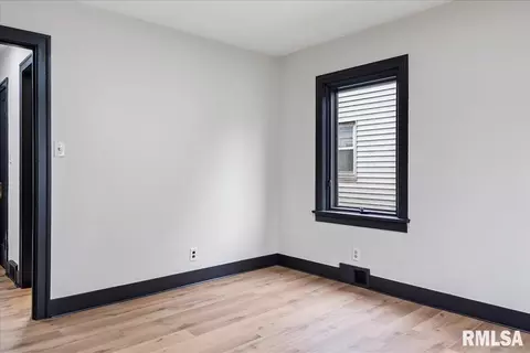 1500 W Capitol Ave, Springfield, IL 62704 photo 15