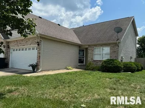 1618 Magnolia Dr, Chatham, IL 62629