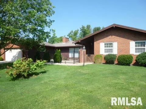 46 Westfair St, Jacksonville, IL 62650