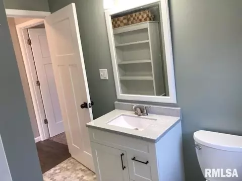2072 N 19th St, Springfield, IL 62702 photo 9