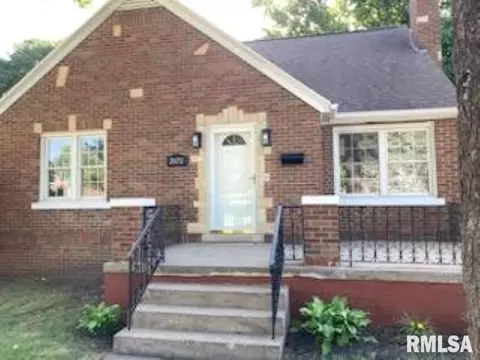 2072 N 19th St, Springfield, IL 62702 photo 2
