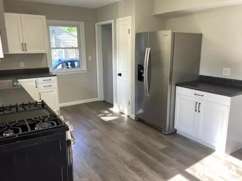 2072 N 19th St, Springfield, IL 62702 photo 6