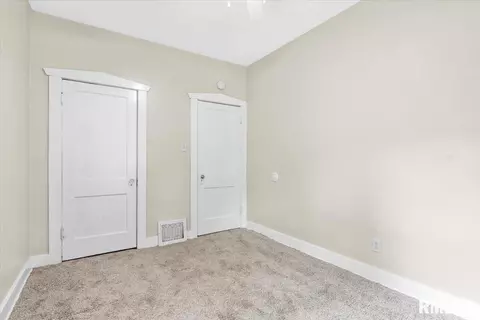 2240 S 10th St, Springfield, IL 62703 photo 14