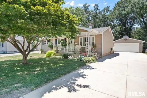 118 Dawn Dr, Springfield, IL 62702