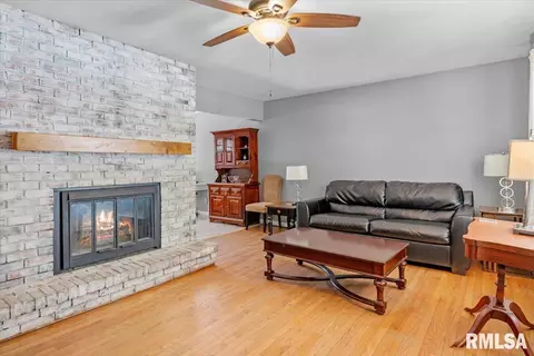 118 Dawn Dr, Springfield, IL 62702 photo 9