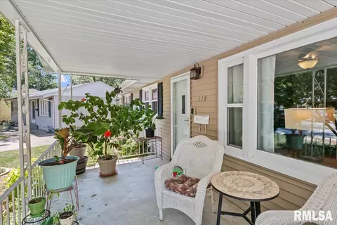 118 Dawn Dr, Springfield, IL 62702 photo 2