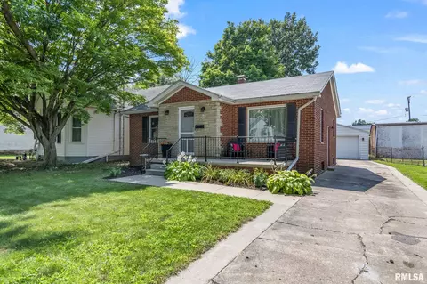 1127 N 1st St, Springfield, IL 62702 photo 3