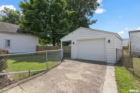 1127 N 1st St, Springfield, IL 62702 photo 27