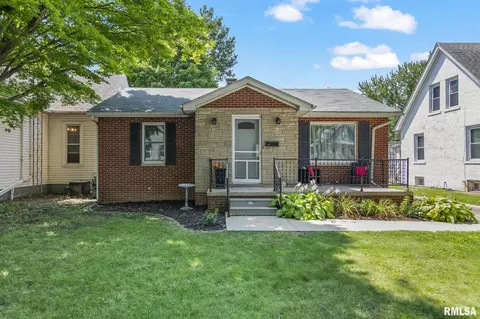1127 N 1st St, Springfield, IL 62702