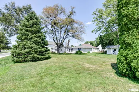 411 W 3rd St, Assumption, IL 62510 photo 14