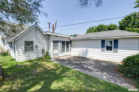 411 W 3rd St, Assumption, IL 62510 photo 16