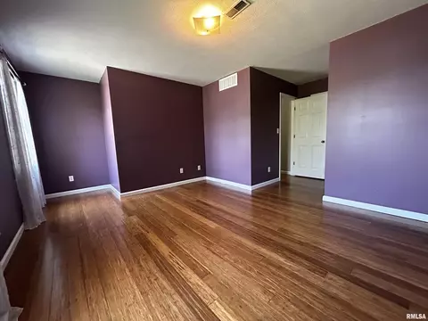 3820 Viking Blvd, Springfield, IL 62712 photo 9