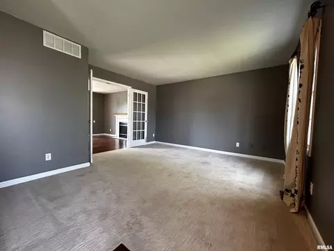 3820 Viking Blvd, Springfield, IL 62712 photo 8