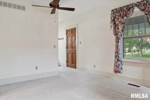 1736 S State St, Springfield, IL 62704 photo 9