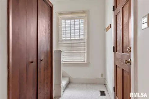1736 S State St, Springfield, IL 62704 photo 5