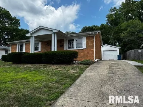 2121 Whitefield Rd, Springfield, IL 62704 photo 3