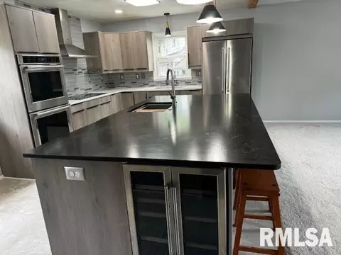 2121 Whitefield Rd, Springfield, IL 62704 photo 5