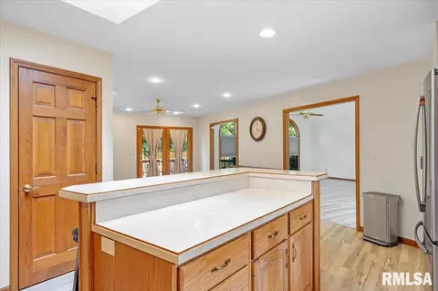 1920 S Camp Butler Rd, Springfield, IL 62707 photo 17