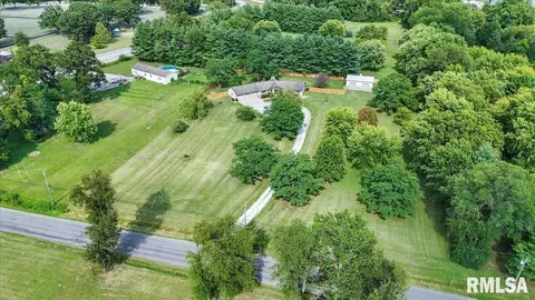 1920 S Camp Butler Rd, Springfield, IL 62707 photo 4
