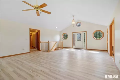 1920 S Camp Butler Rd, Springfield, IL 62707 photo 11