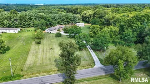 1920 S Camp Butler Rd, Springfield, IL 62707 photo 2