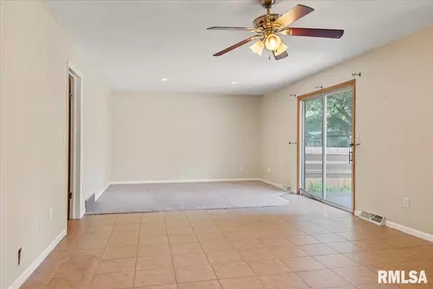 143 Exmore Dr, Springfield, IL 62704 photo 9