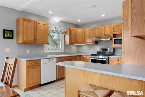 2120 Keokuk Rd, Springfield, IL 62702 photo 12