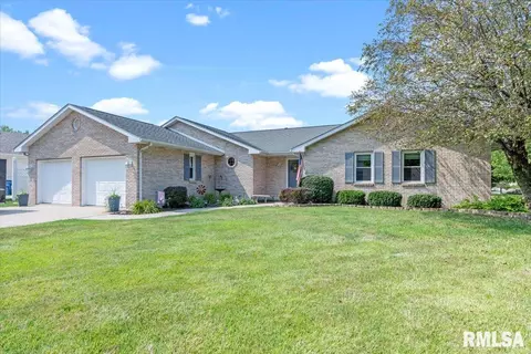1017 Community Dr, Springfield, IL 62703
