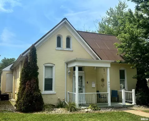800 S 13th St, Quincy, IL 62301